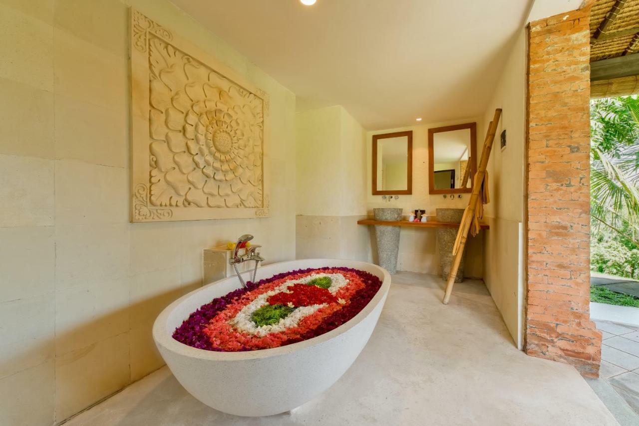 Villa Kembang Bali Ubud ภายนอก รูปภาพ
